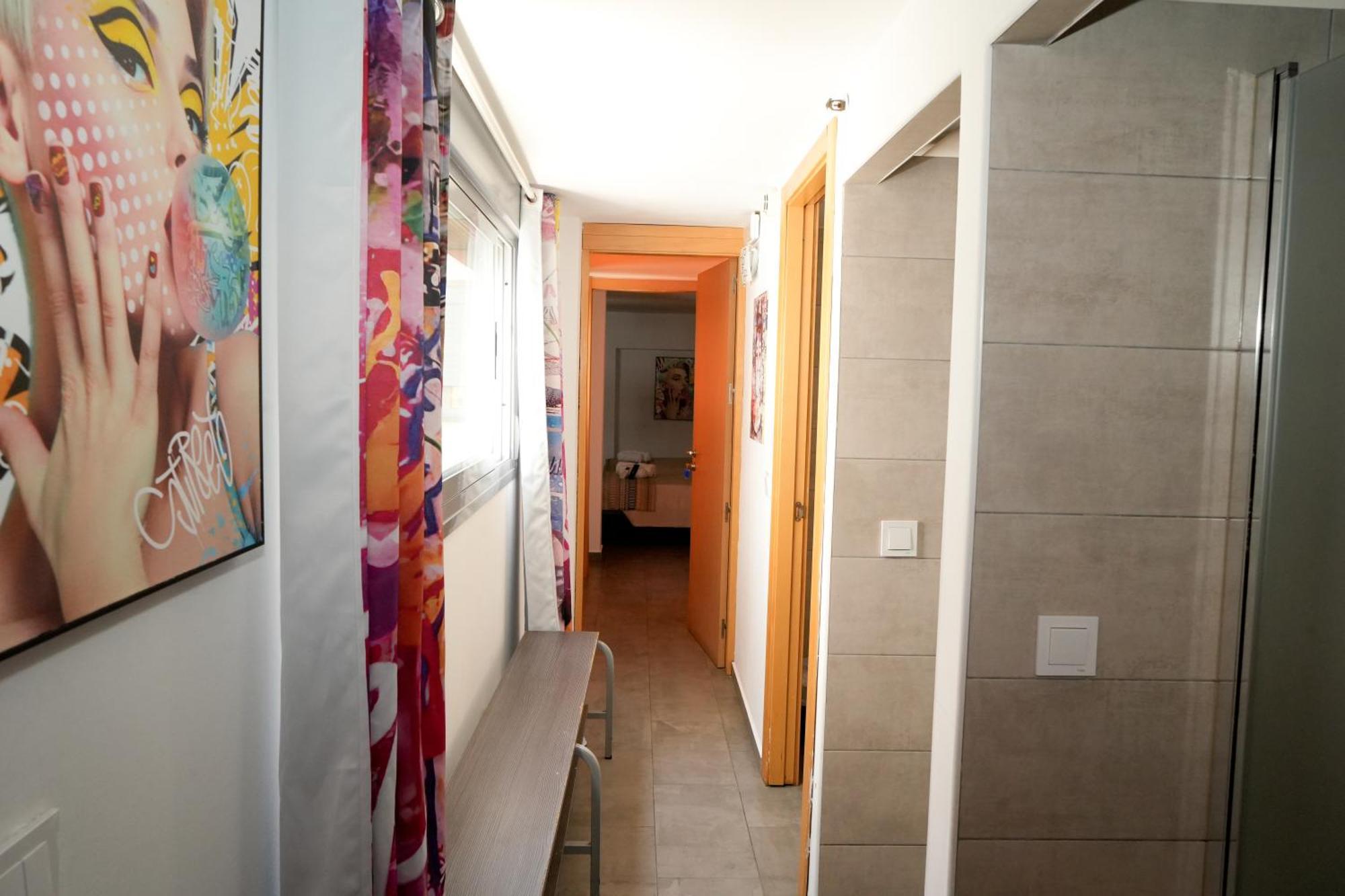 New Art - Juvenil Hostel Palma de Mallorca