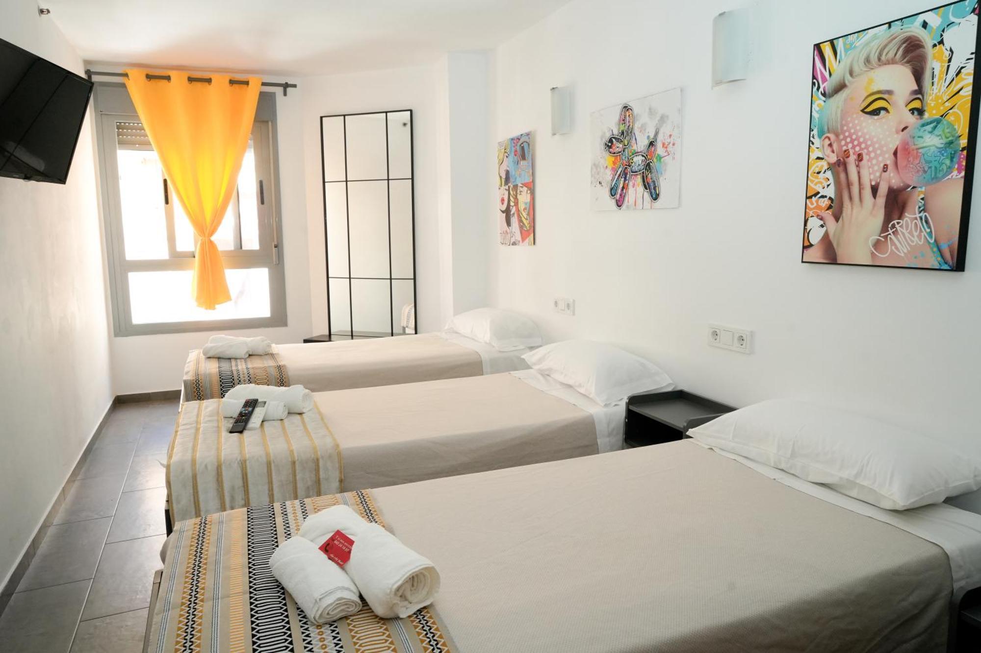 New Art - Juvenil Hostel Palma de Mallorca